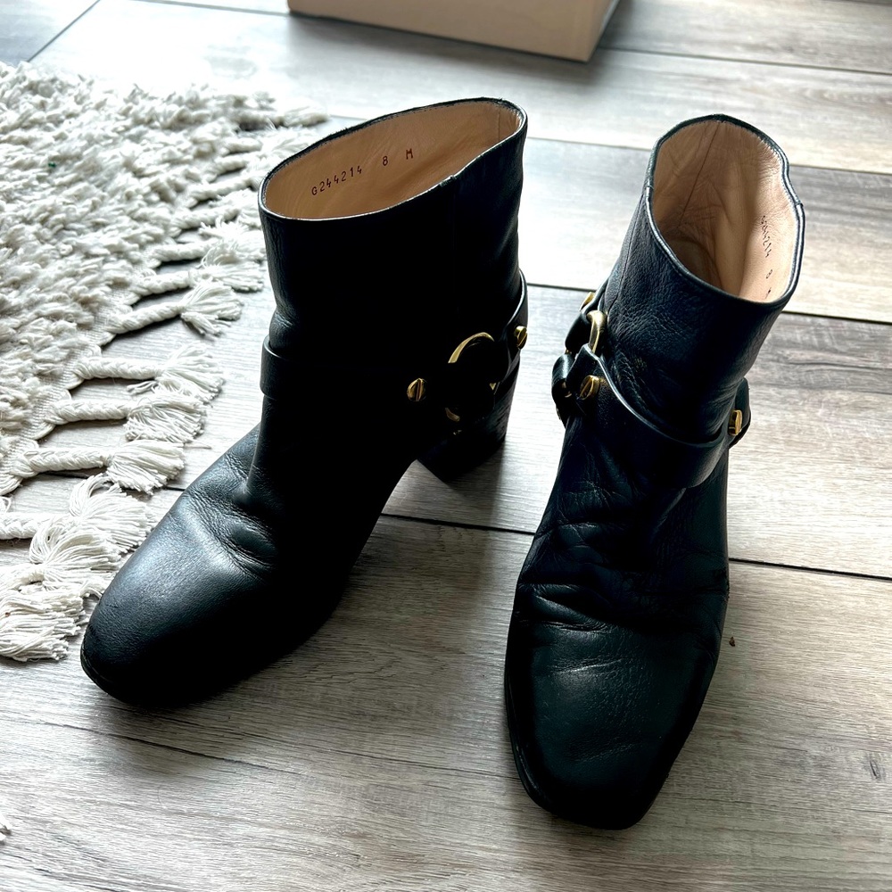 Stuart Weitzman Bootie 2 1/2 “ Heel Size 38 - image 7